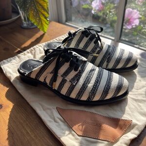 The Office of Angela Scott "Mr. Winnie" Oxford Mules Size 37.5